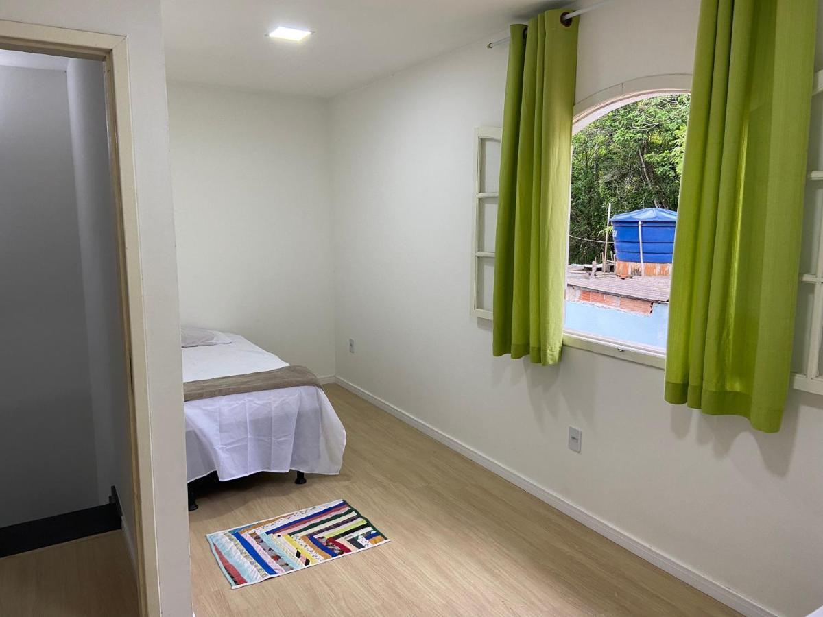 Bela Casa Em Condominio De Frente A Cachoeira Araquari Kültér fotó